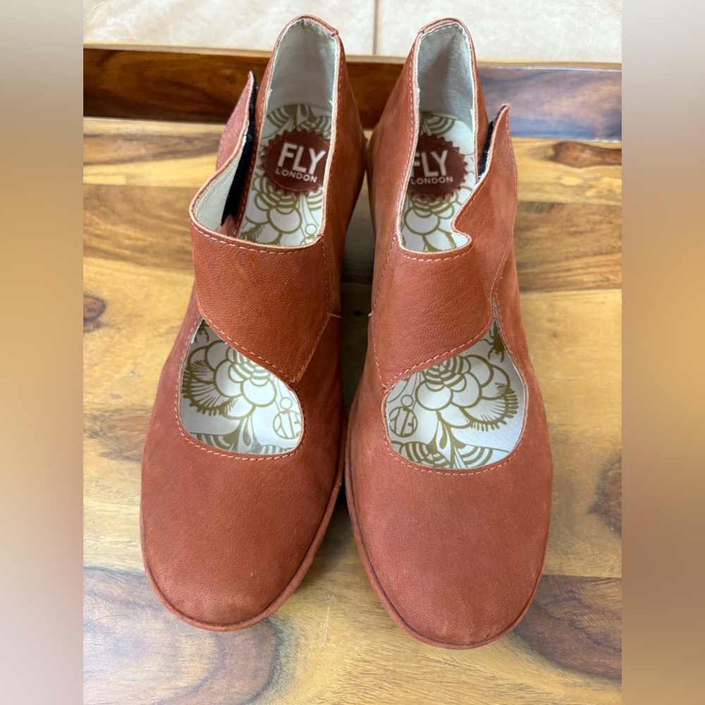 FLY LONDON Yasi Cinnamon Suede Leather Wedge Shoes - Picture 2 of 8